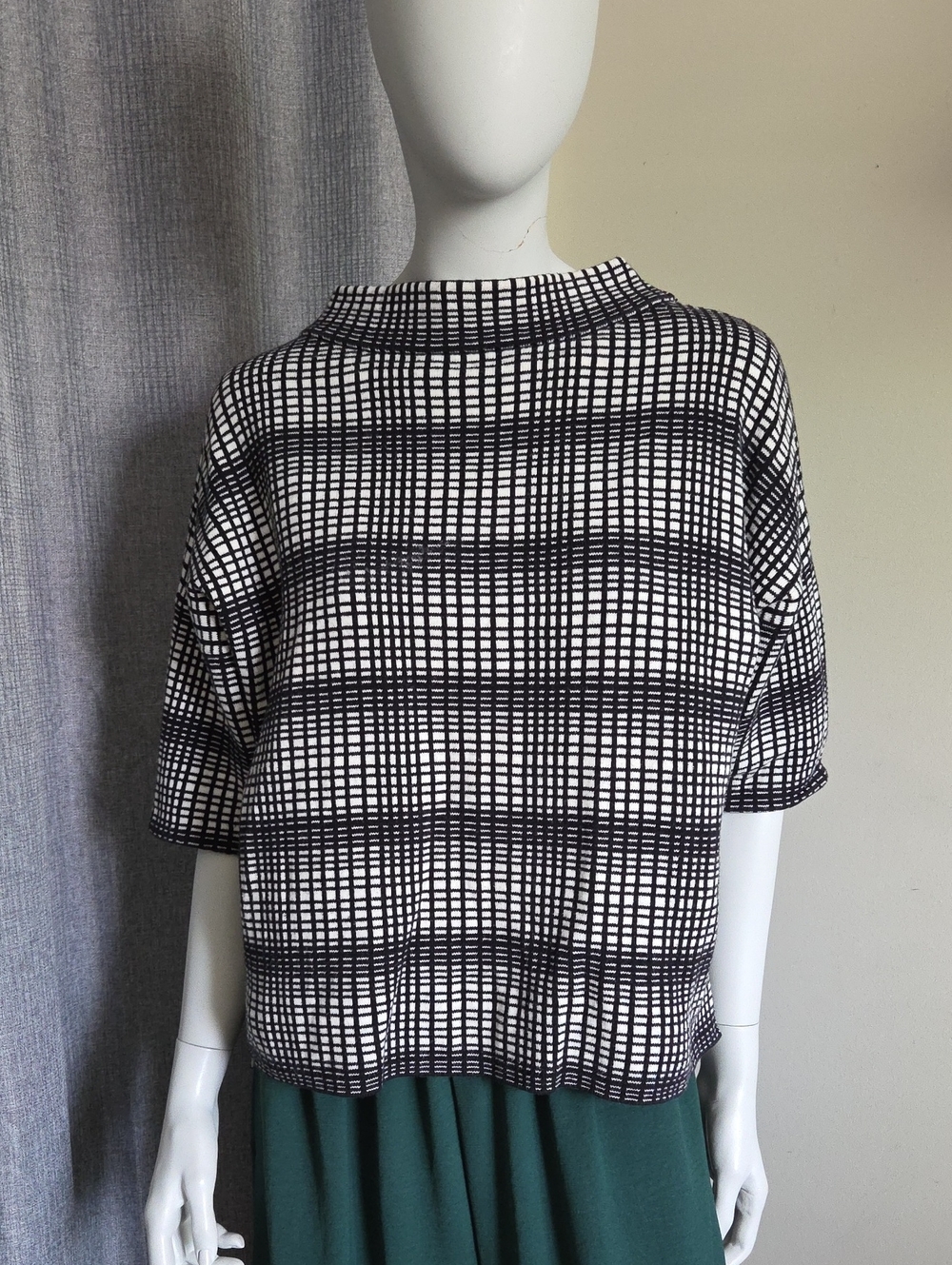 French Connection Gina High Collar Optic Knit Sweater w Full Back Zipper